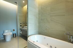 The Signature Hotel Airport