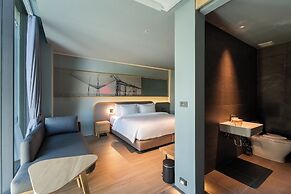 The Signature Hotel Airport