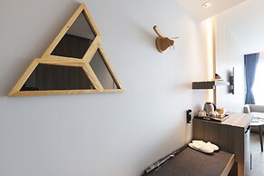 The Signature Hotel Airport