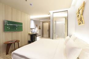 The Signature Hotel Airport