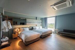 The Signature Hotel Airport