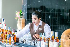 The Signature Hotel Airport