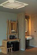 The Signature Hotel Airport