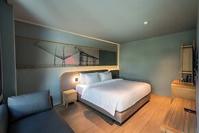 The Signature Hotel Airport