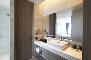 The Signature Hotel Airport