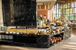 The Signature Hotel Airport