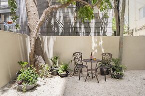 Mr. Montana - By TLV2GO