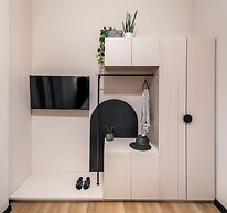 Mr. Montana - By TLV2GO