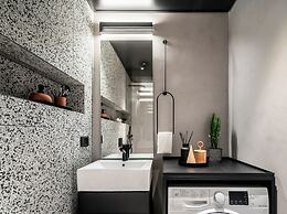 Mr. Montana - By TLV2GO