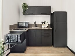 Mr. Montana - By TLV2GO