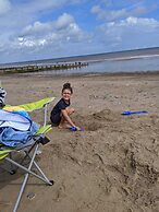 3 bed Caravan Suzie 1,10 Mins From Beach Suzie 1