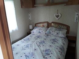 3 bed Caravan Suzie 1,10 Mins From Beach Suzie 1