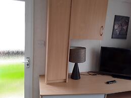 2 bed Caravan Approx 10 Mins From Beach Suzie 2