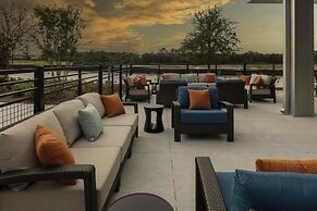 Hyatt House The Woodlands / Shenandoah