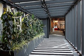 Neo Kazan Palace by Tasigo