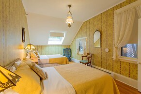 Apple Tree Inn