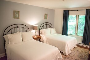 Apple Tree Inn