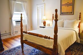 Apple Tree Inn