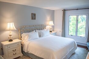 Apple Tree Inn