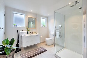 Kingsland Contemporary 2BR with Carpark