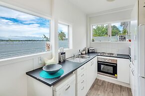 Kingsland Contemporary 2BR with Carpark