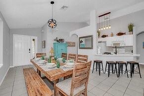 Gorgeous Lake View and Large Game Room, CDC Standards #4av243