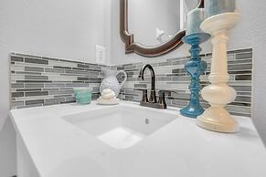 Gorgeous Lake View and Large Game Room, CDC Standards #4av243