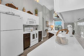 Gorgeous Lake View and Large Game Room, CDC Standards #4av243