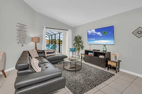 Gorgeous Lake View and Large Game Room, CDC Standards #4av243