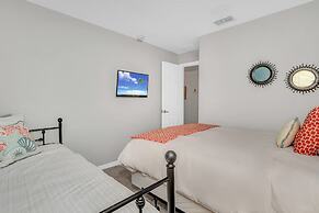 Gorgeous Lake View and Large Game Room, CDC Standards #4av243