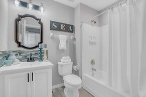 Gorgeous Lake View and Large Game Room, CDC Standards #4av243