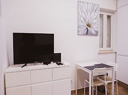 Serious Job Apartment