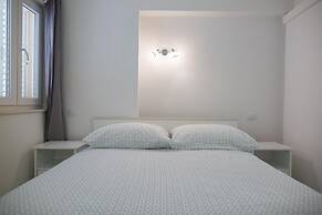 Serious Job Apartment