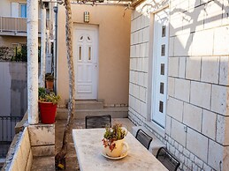 Serious Job Apartment