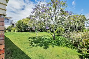 Bright Airy & Spacious 3 BR Home