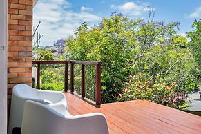 Bright Airy & Spacious 3 BR Home