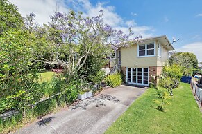 Bright Airy & Spacious 3 BR Home