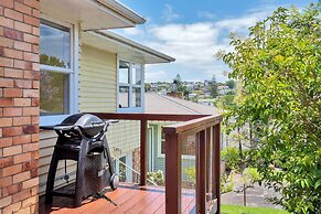 Bright Airy & Spacious 3 BR Home