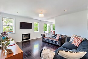 Bright Airy & Spacious 3 BR Home