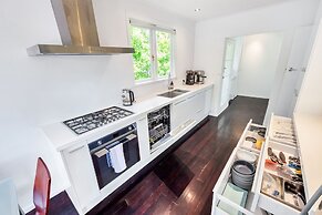 Bright Airy & Spacious 3 BR Home