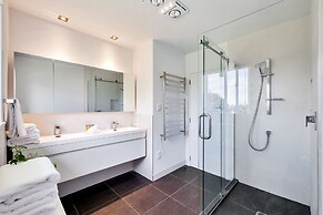 Bright Airy & Spacious 3 BR Home