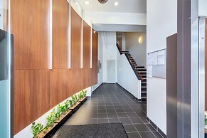 Awesome Cool Beachy 2BR CBD Gem Wifi