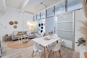 Awesome Cool Beachy 2BR CBD Gem Wifi