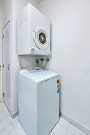 Awesome Cool Beachy 2BR CBD Gem Wifi