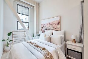 Awesome Cool Beachy 2BR CBD Gem Wifi