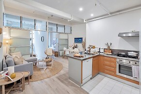 Awesome Cool Beachy 2BR CBD Gem Wifi