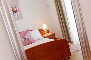 Sunshine Apartment Doda