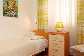 Sunshine Apartment Doda