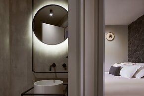 Apikia Santorini - Adults Only