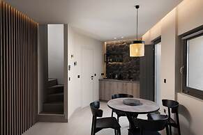 Apikia Santorini - Adults Only